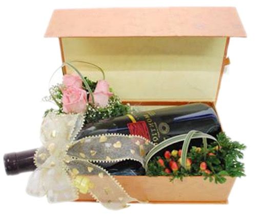 Wine Hampers - Let's Toast! - standard